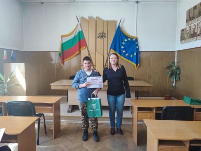 Участие в международен конкус за детска рисунка “С очите си видях беда”  4