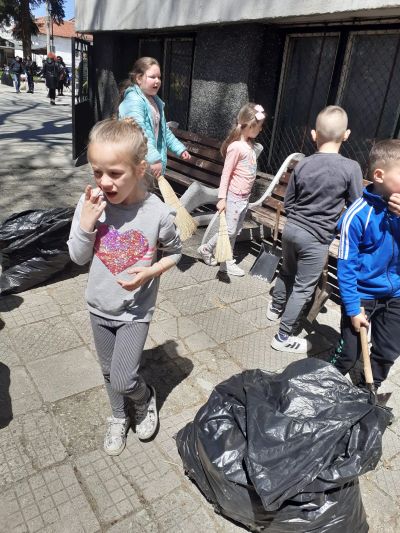 СВЕТОВЕ ДЕН НА ЗЕМЯТА-Клуб"Малки изследователи"- 2 клас-2023-2024г. - ОУ Неофит Рилски - Костандово