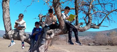 Малки книголюбители - ОУ Неофит Рилски - Костандово