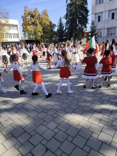 Патронен празник и откриване на STEM център - ОУ Неофит Рилски - Костандово